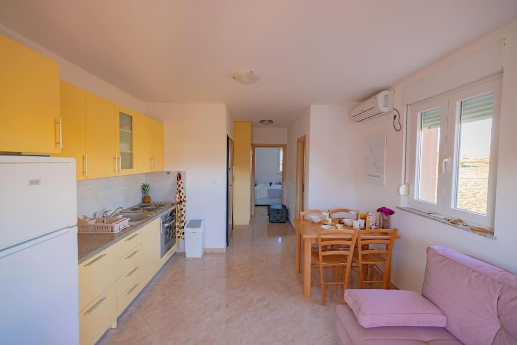 Apartment Vito, Pag Island Povljana Kültér fotó