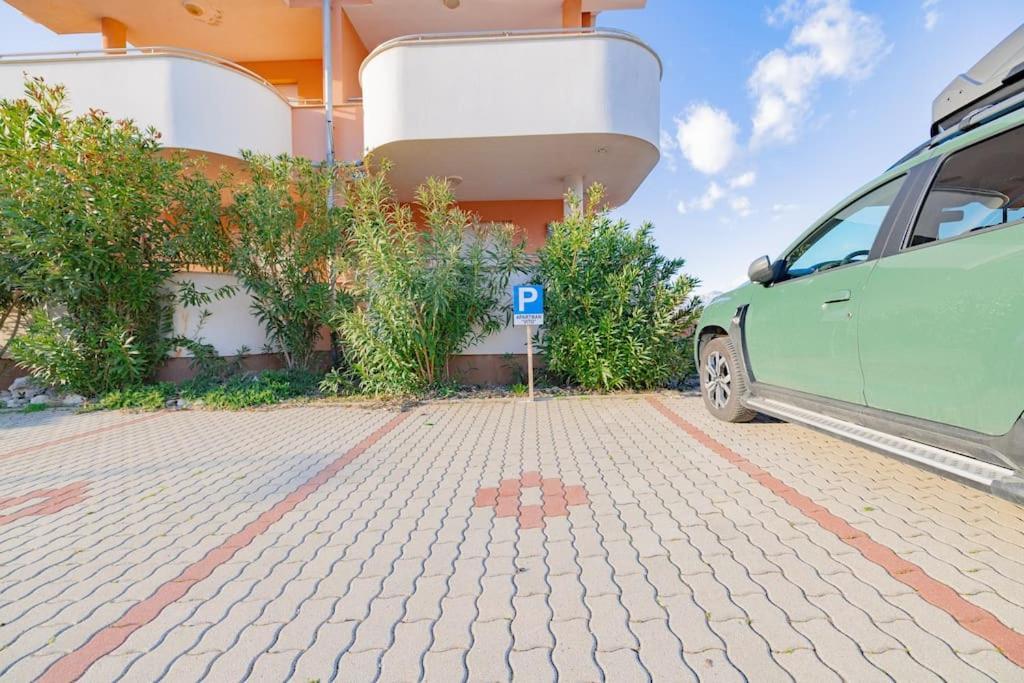 Apartment Vito, Pag Island Povljana Kültér fotó