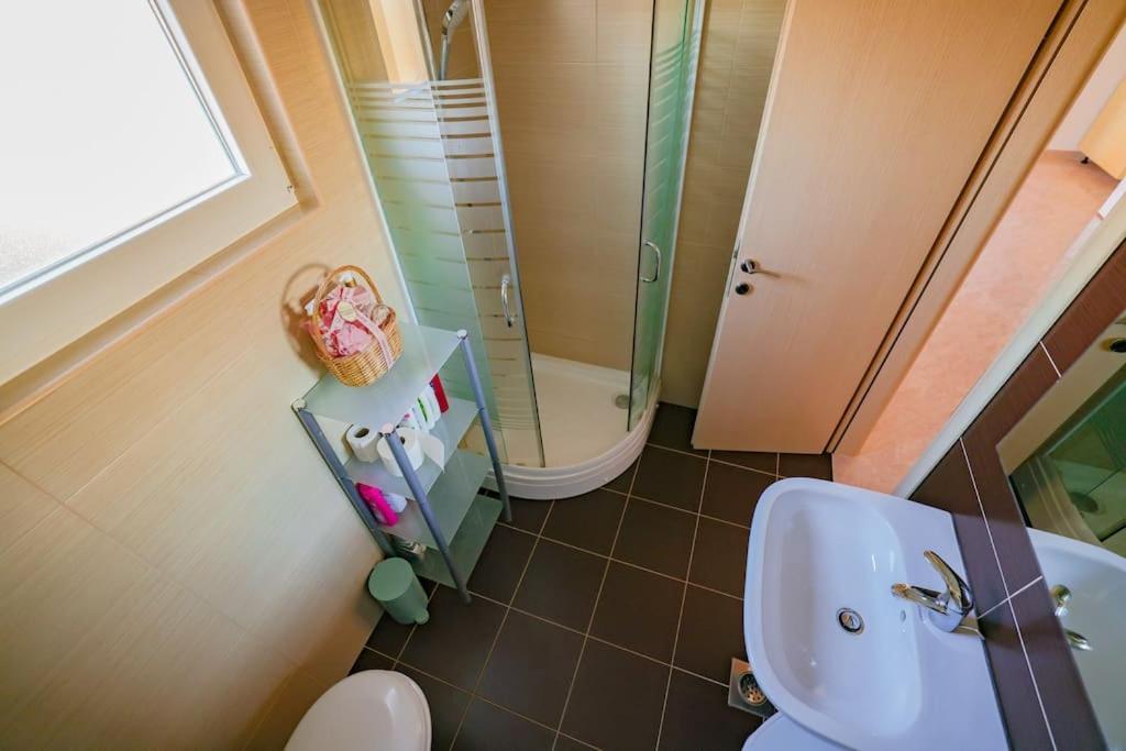 Apartment Vito, Pag Island Povljana Kültér fotó